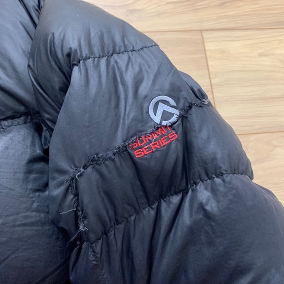 ▪️LIMITED EDITION TNF900 Down Nupste+packable hood - Picture 3 of 9